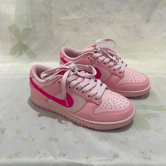 Nike Shoes - Nike Dunk Low Classic Casual Sneakers, Pink